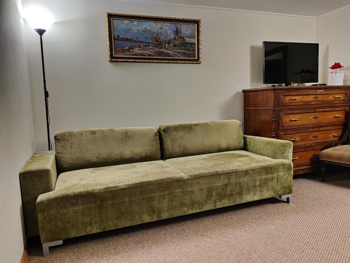 Hotel Chaplin Lwów Zewnętrze zdjęcie
