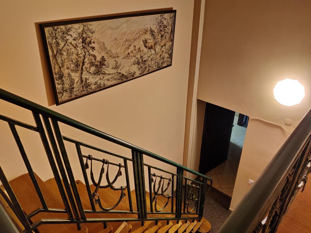 Hotel Chaplin Lwów Zewnętrze zdjęcie