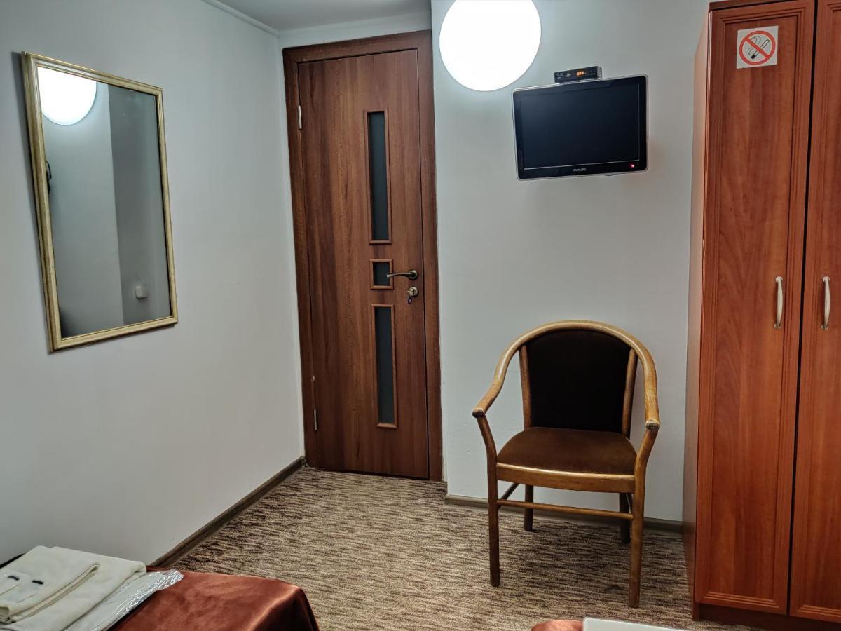Hotel Chaplin Lwów Zewnętrze zdjęcie