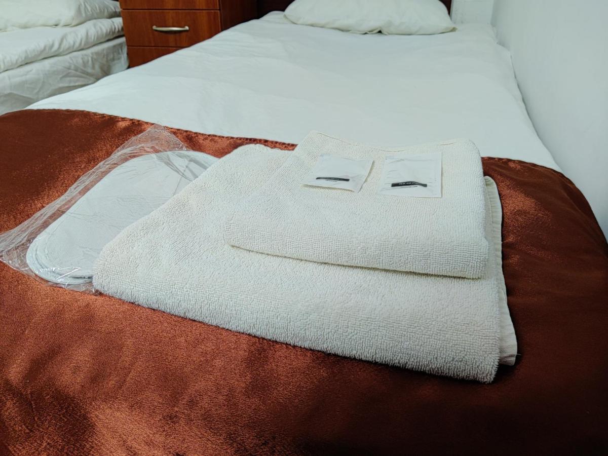 Hotel Chaplin Lwów Zewnętrze zdjęcie