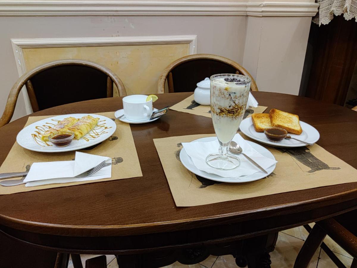 Hotel Chaplin Lwów Zewnętrze zdjęcie