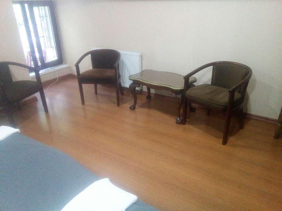 Hotel Chaplin Lwów Zewnętrze zdjęcie