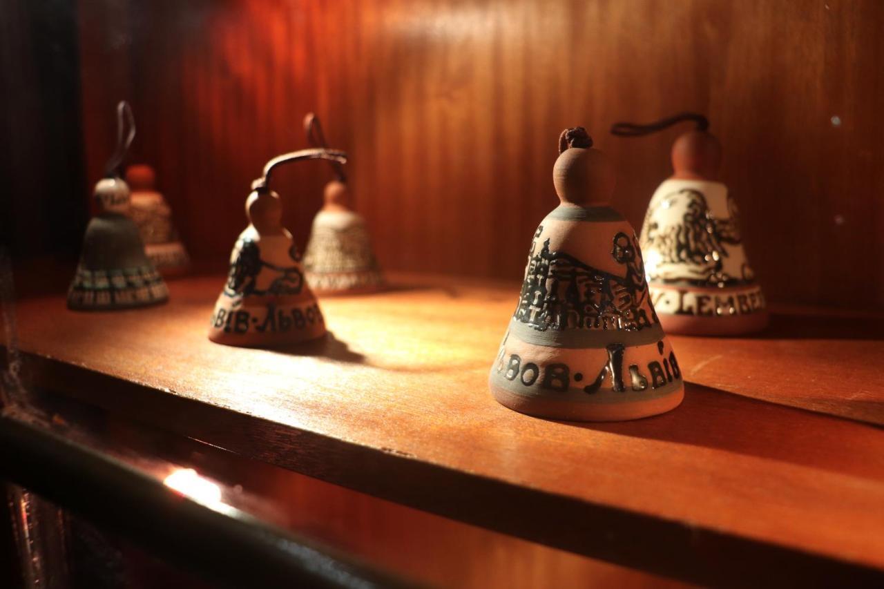 Hotel Chaplin Lwów Zewnętrze zdjęcie